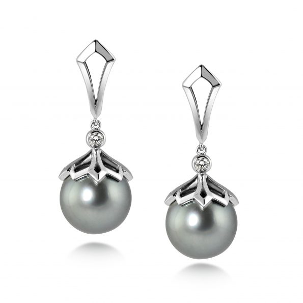 PADMA earrings ~ Tahitian Pearl