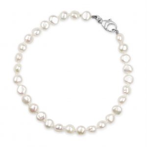 “Freshwater Pearl Bracelet with softly glowing bouton pearls and precious metal clasp.”